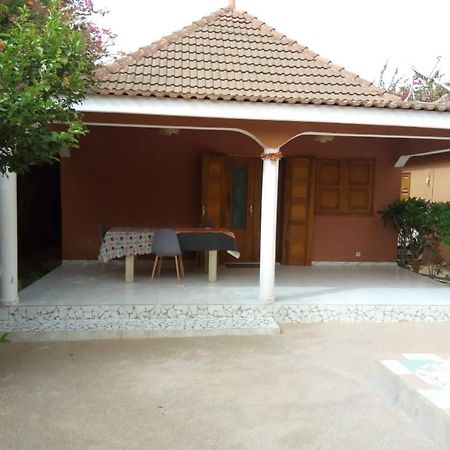 Chez Coumba et Daniel Bed & Breakfast Saly Portudal Exterior foto
